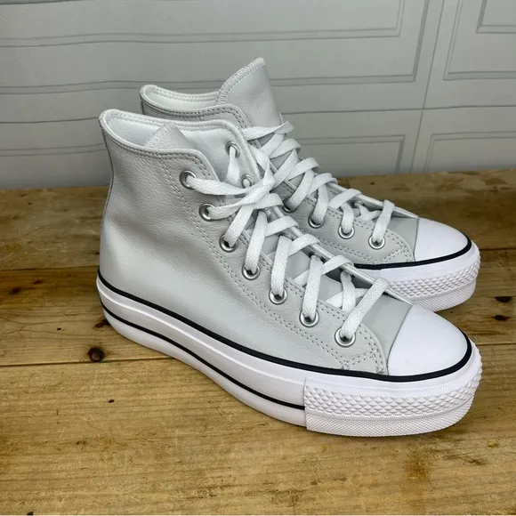 NWOB - Chuck Taylor All-Star Lift Platform Leather - W 6.5‎ - Gray