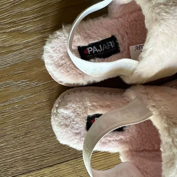 NWOB MARA STRAP WOMEN'S SLIPPER In Pink