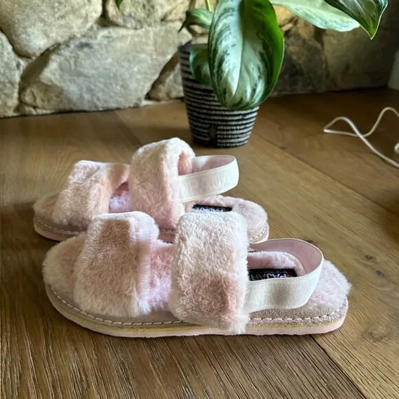 NWOB MARA STRAP WOMEN'S SLIPPER In Pink
