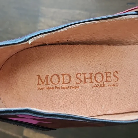 NWOB Mod Shoe The Dusty In Red Wine/Burgundy Patent Leather –Retro T-Bar 6.5