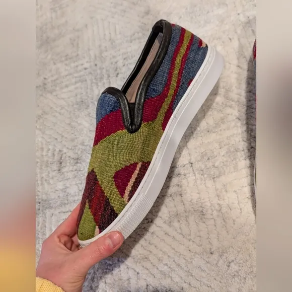 NWOB Res Ipsa Kilim Sneaker Size 10