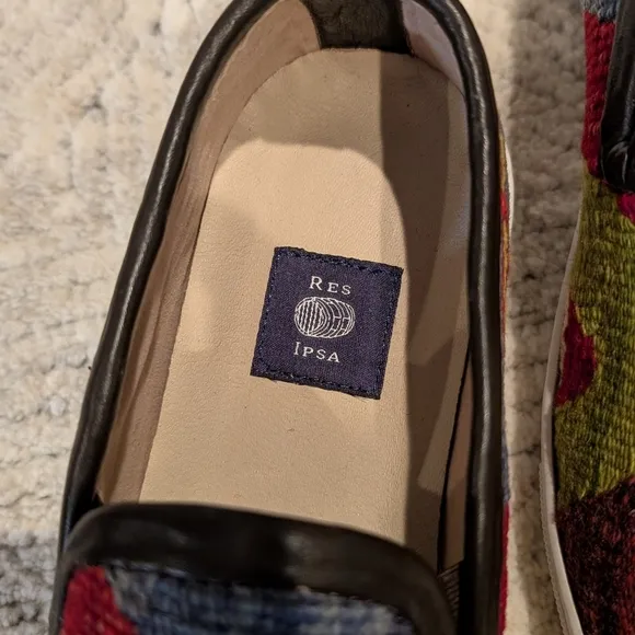 NWOB Res Ipsa Kilim Sneaker Size 10