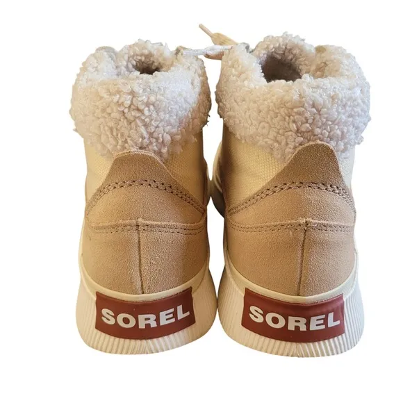 NWOB SOREL Womens Out 'N About Cozy Sneaker Boots Tawny Buff High Top Cream 9