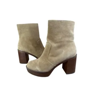 NWOB Vince Camuto Taupe Suede Platform Block Heel Ankle Boots Size 8.5