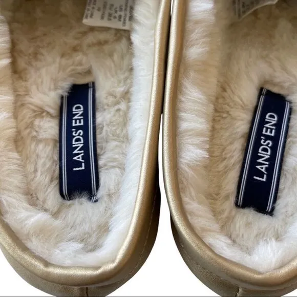 NWOB Lands' End Snowflake Fur Lined Faux Leather Moccasin Slipper, Size 8