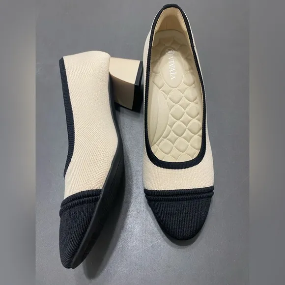 NWOT Almond-Toe Chunky Heels (Julie Pro)