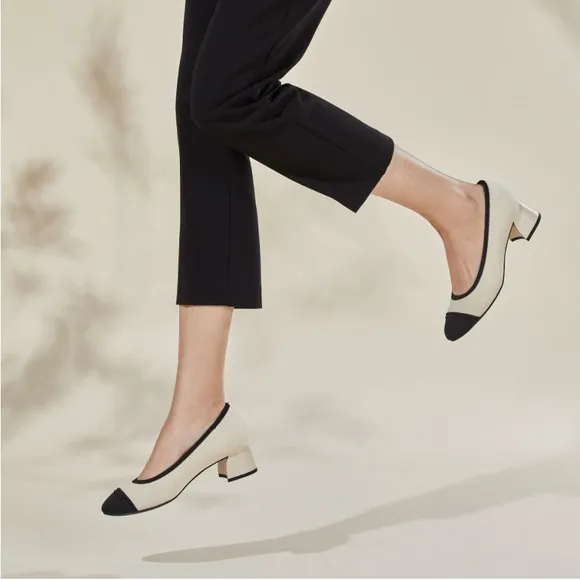 NWOT Almond-Toe Chunky Heels (Julie Pro)