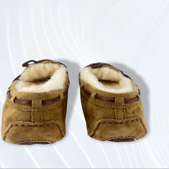NWOT Dakota Maccasins Leather Slipper