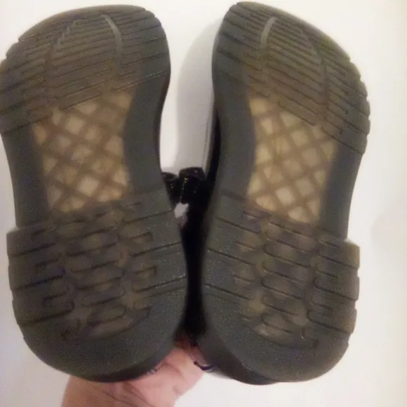 NWOT Dr. Martens Maccy II J Black Patent Dress Shoes Air Wair  Size 4