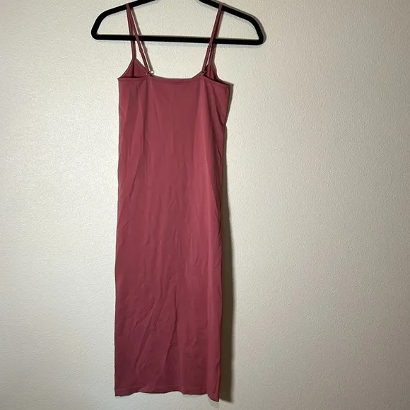 NWOT free people Hawthorne rose tea length seamless slip