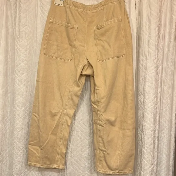 NWOT Free People Osaka Mid Rise Barrel Jeans