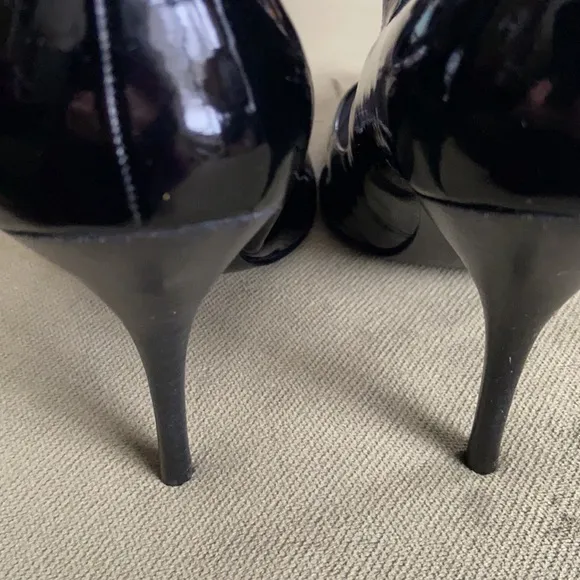 NWOT Guess Stiletto Stretch Fabric Mary Jane High Heel Shoes Women's Size 8.5