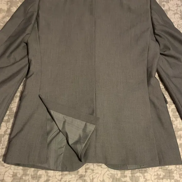 NWOT JF J.Ferrar Suit Jacket and Pants Set
