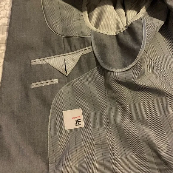 NWOT JF J.Ferrar Suit Jacket and Pants Set