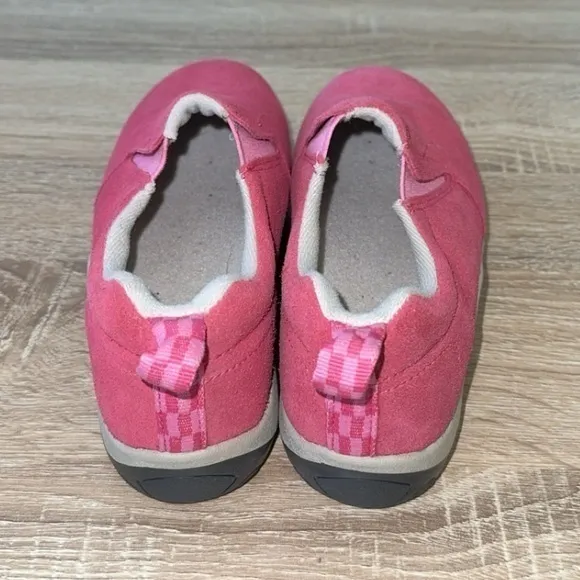 NWOT Merrell Suede Pink Jungle Moc Slip On Hiking Shoes Size‎ 2 Little Girl