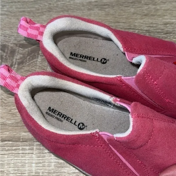 NWOT Merrell Suede Pink Jungle Moc Slip On Hiking Shoes Size‎ 2 Little Girl
