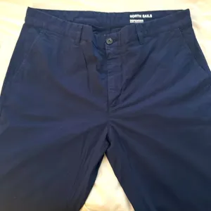 NWOT North Sails Defender slim fit dress pants (36W x 32L)