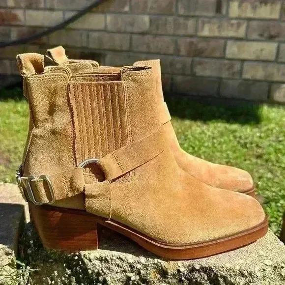 NWOT Sam Edelman Women's, Bellamie camel chunky heel Boot size 6