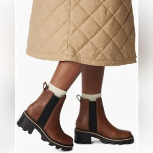 NWOT Sorel Joan Now Waterproof Chelsea Velvet Tan/Black Boots!