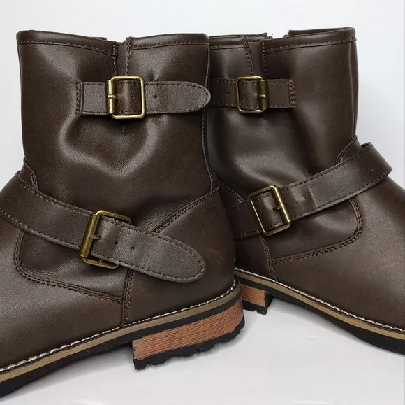 NWOT St John's Bay Gaucho Statham Buckle Mid Zipper Business Casual Boots