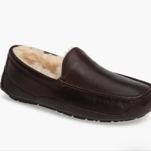 NWOT UGG Ascot Moccasin Leather Wool Slippers