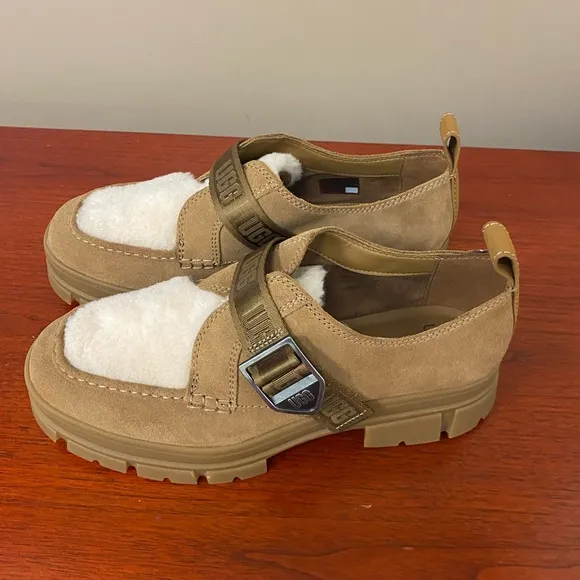 NWOT UGG Shoes Ashton Shoe Suede