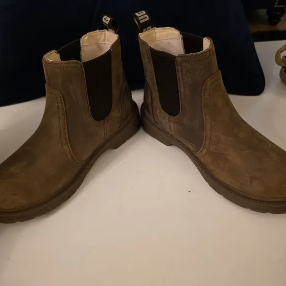 NWOT UGG®Unisex Bolden Waterproof Chelsea Boots - Toddler Size 3
