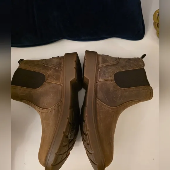 NWOT UGG®Unisex Bolden Waterproof Chelsea Boots - Toddler Size 3