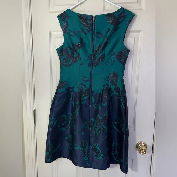 NWOT Vince Camuto Green Blue Dress Size 8