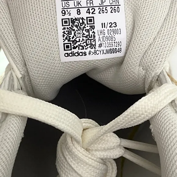 NWT Adidas Courtblock Sneakers White Gold Women’s Size 9.5