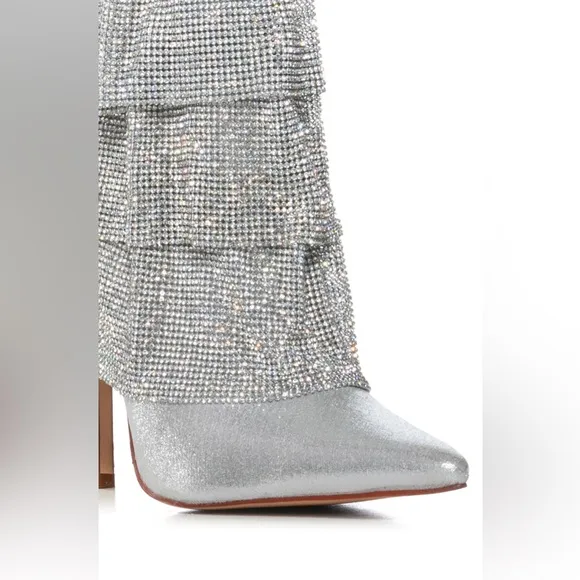 NWT Azalea Wang Chilton Chainmail Draped Booties Silver Size 7