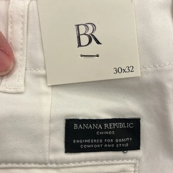 NWT Banana Republic Slim Stretch Iced Vanilla Ivory Chino Size 30 x 32