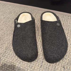 NWT Birkenstock Gray Slippers Size EU 41 Made In Italy