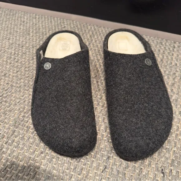 NWT - Birkenstock -Gray Slippers Size EU 41