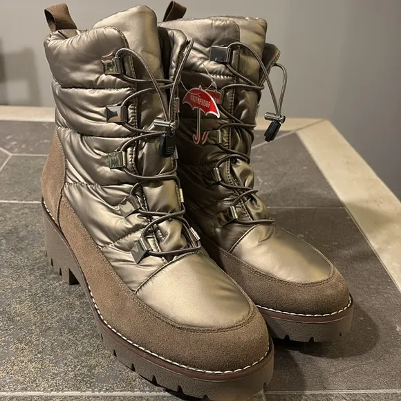 NWT Blondo Women’s Waterproof Daylord Taupe Boots Size 11.