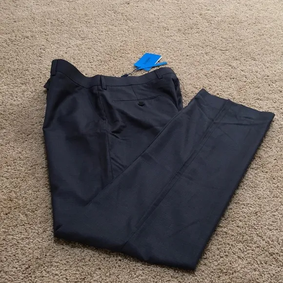 NWT! Bossini men’s grey slim dress pants .