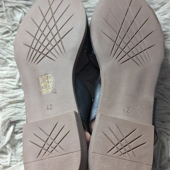 NWT Bueno Bianca Slingback Sandal in Black EU 42
