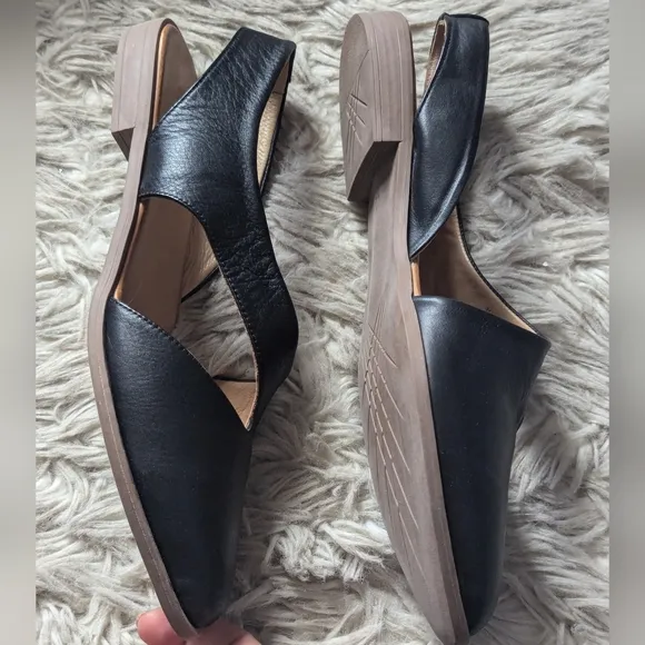 NWT Bueno Bianca Slingback Sandal in Black EU 42