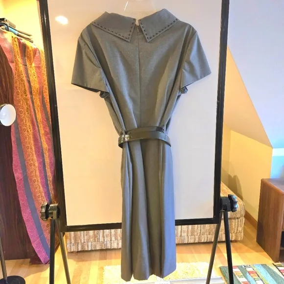 NWT, Charcoal Grey Tahari Sheath Dress, Unique Collar, Belted, Size 16