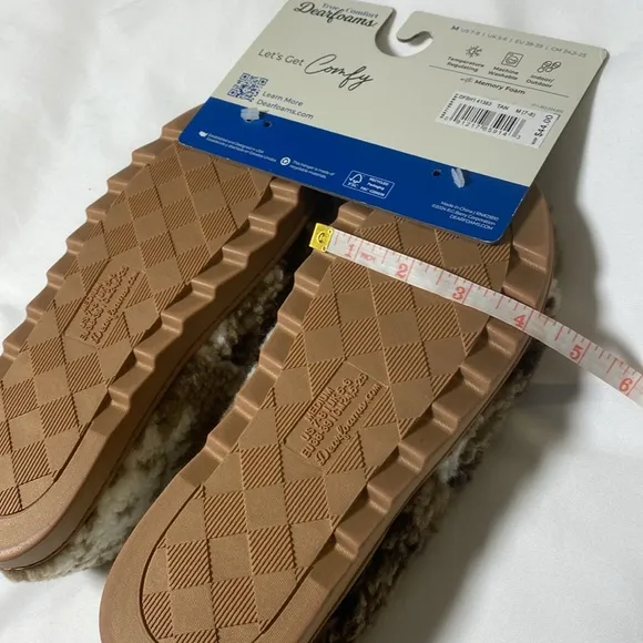 NWT Dearfoams True Comfort Memory Foam Slippers