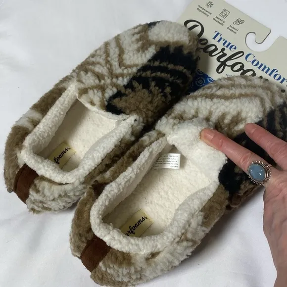 NWT Dearfoams True Comfort Memory Foam Slippers