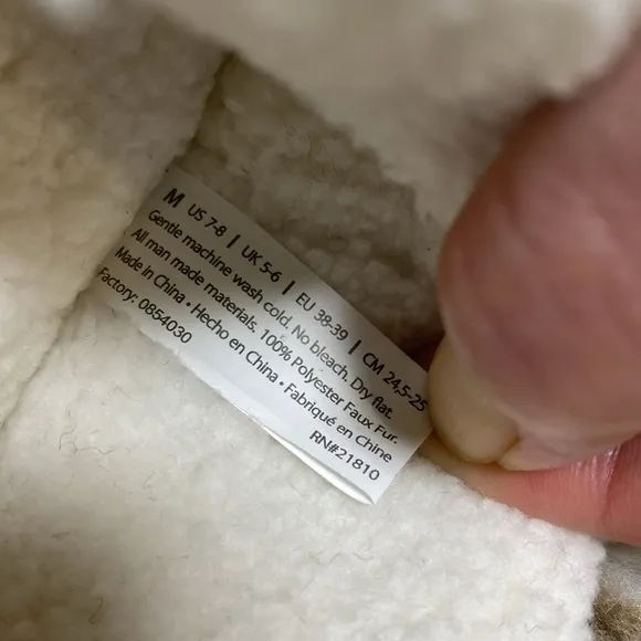 NWT Dearfoams True Comfort Memory Foam Slippers