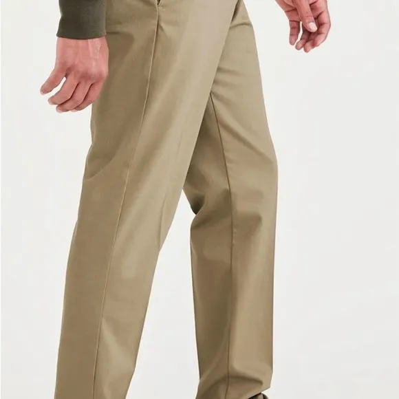 NWT Dockers Signature Go Slim Fit Flex Comfort Waistband Wrinkle Free Pants