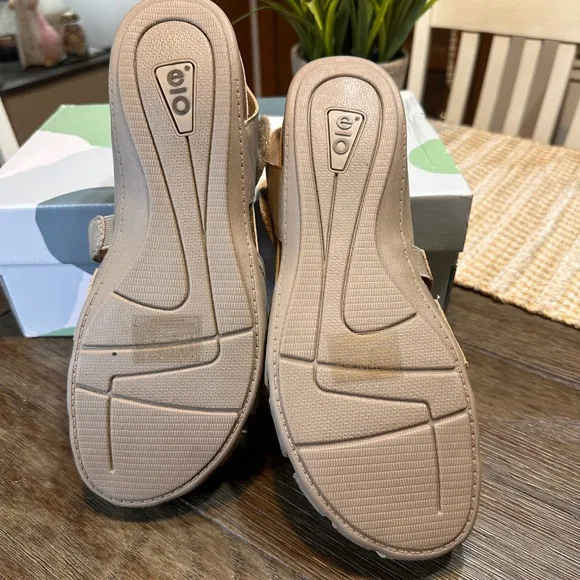NWT Earth Origins Sandals Bosk Brenda Coco Slingback Sandal Hiking Shoes 10M