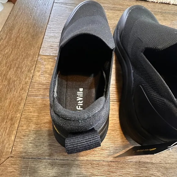 NWT FitVille BriskWalk Slip On Walking Shoes Comfort Mens 13EW Extra Wide