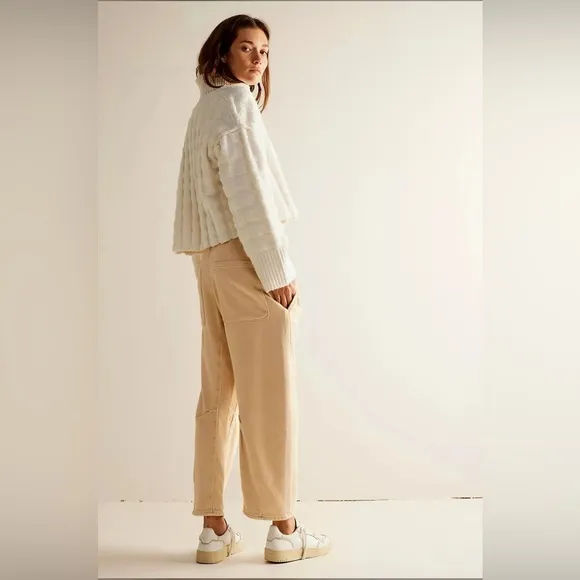 NWT Free People Osaka Mid Rise Barrel Jeans