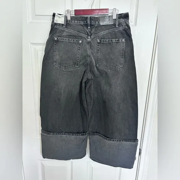 NWT Free People, We The Free Olsen Cuffed Crop Barrel Jeans, Multiple Sizes