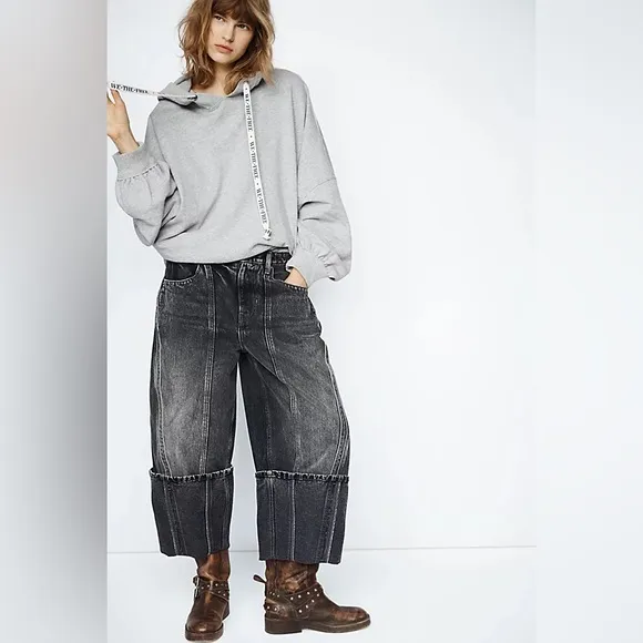 NWT! Free People We The Free Olsen Cuffed Crop Barrel Jeans Sz 30