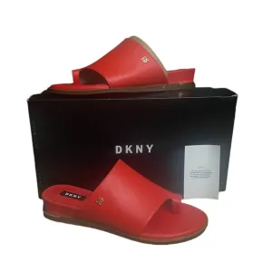 NWT IN BOX DKNY Daz Leather Heeled Flat Toe Slide Sandal (size 8.5)