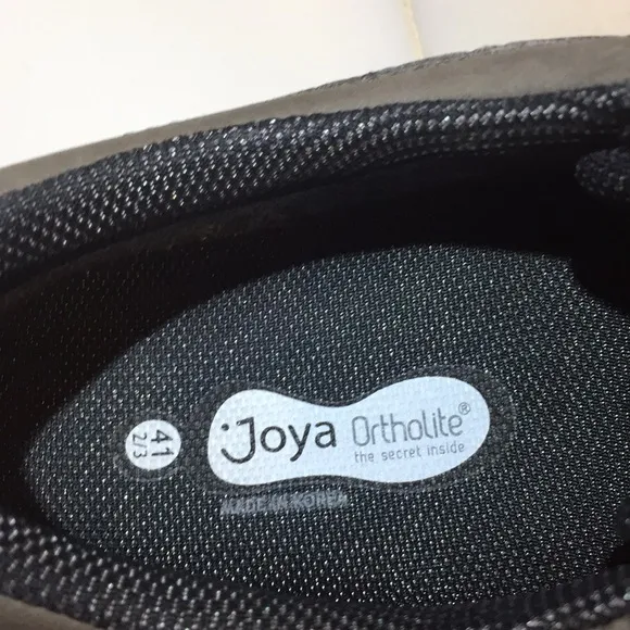 NWT Joya Sneakers for Men!!